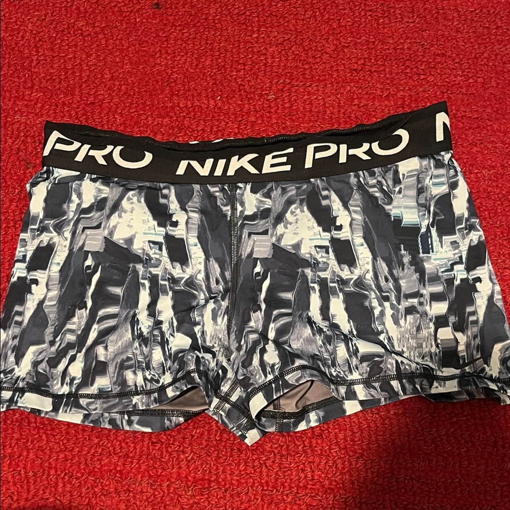 Nike Pro Black and Gray Patterned Shorts